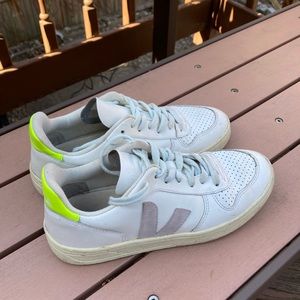 Veja x Madewell V-10 sneakers (EU 37 / US 6)